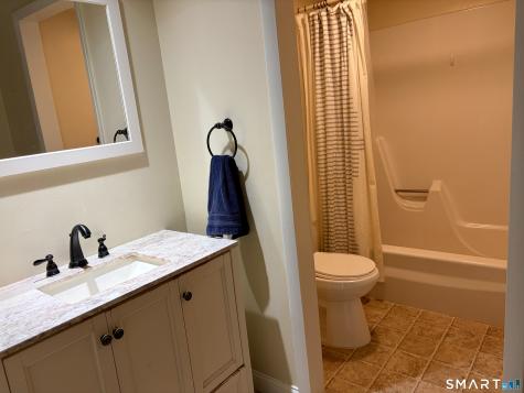 10 Cottonwood Drive Avon CT 06001