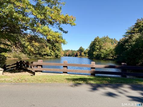 10 Cottonwood Drive Avon CT 06001