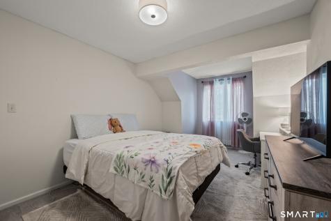 190 Tomlinson Avenue Plainville CT 06062