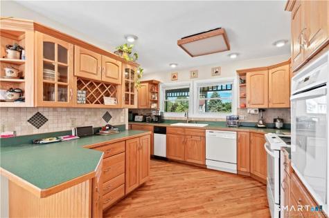 8 Genesee Lane Madison CT 06443