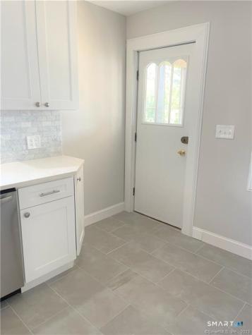 10 Treadwell Street West Haven CT 06516