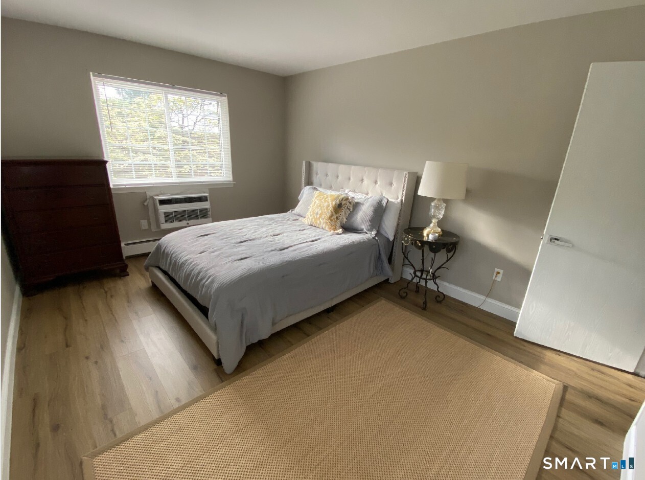 6 Canterbury Court Brookfield CT 06804