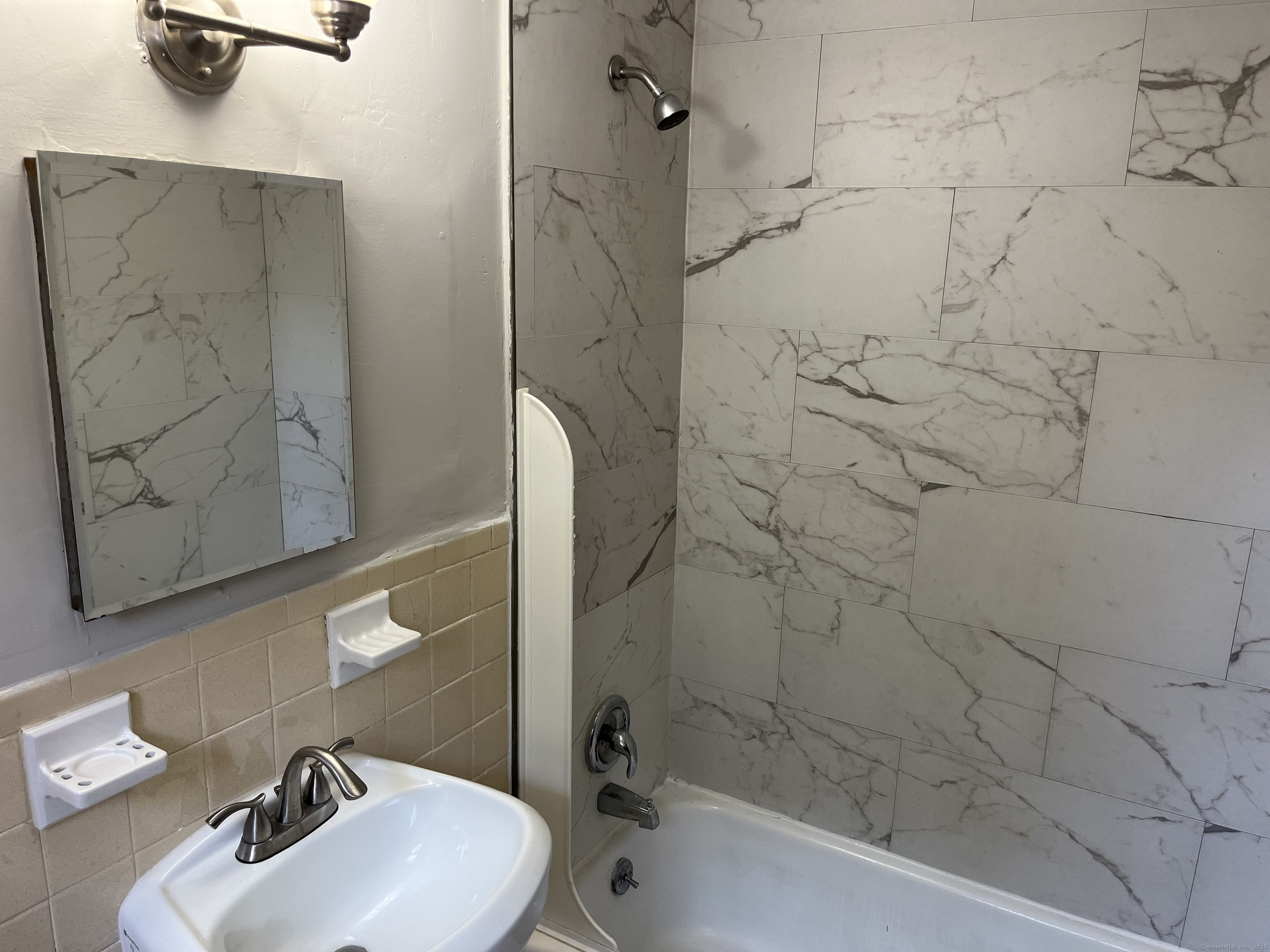 32 Cook Avenue Meriden CT 06451