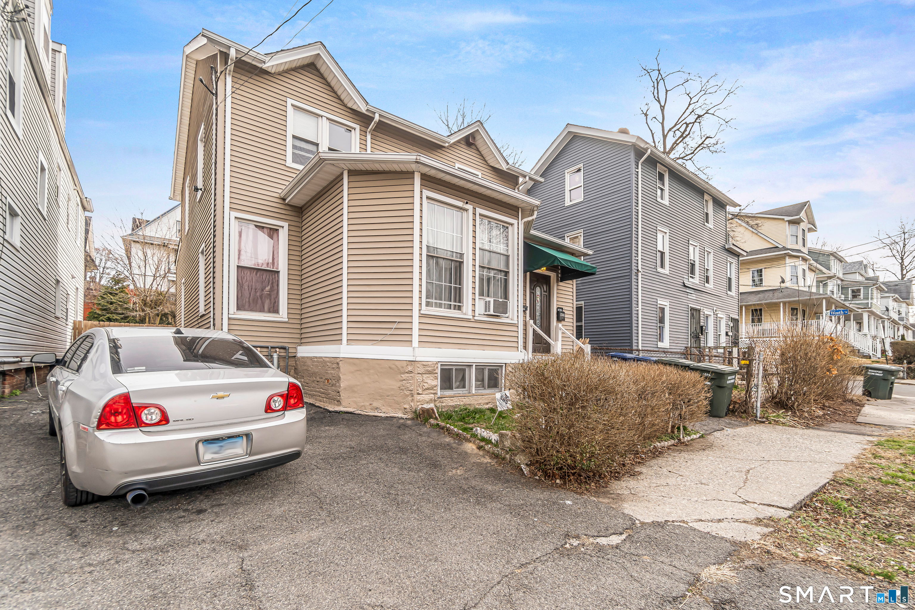 1504 Iranistan Avenue Bridgeport CT 06605