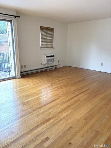 1660 Farmington Avenue Farmington CT 06085