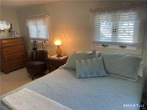 17 Wolcott Avenue Stonington CT 06378