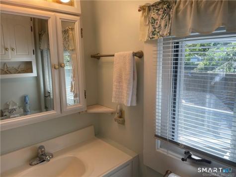 17 Wolcott Avenue Stonington CT 06378