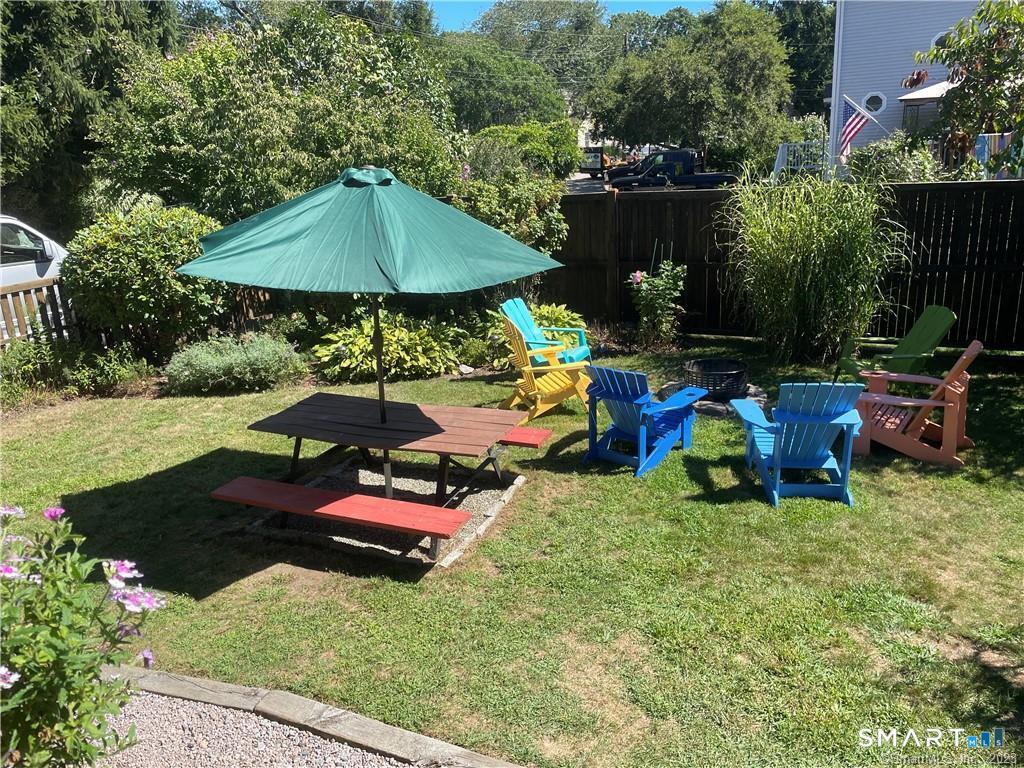 17 Wolcott Avenue Stonington CT 06378