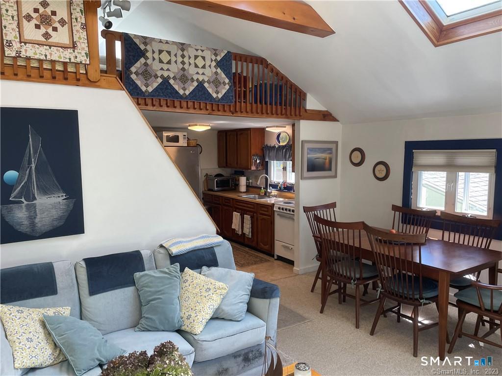 17 Wolcott Avenue Stonington CT 06378