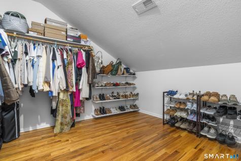 18 Tulip Drive Seymour CT 06483
