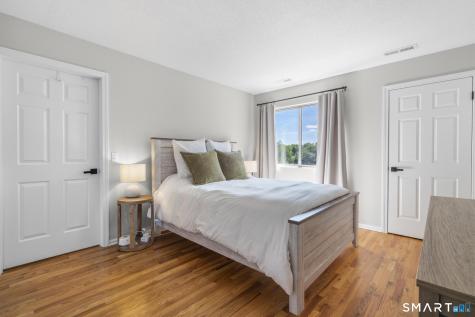 18 Tulip Drive Seymour CT 06483