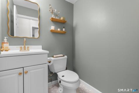 18 Tulip Drive Seymour CT 06483