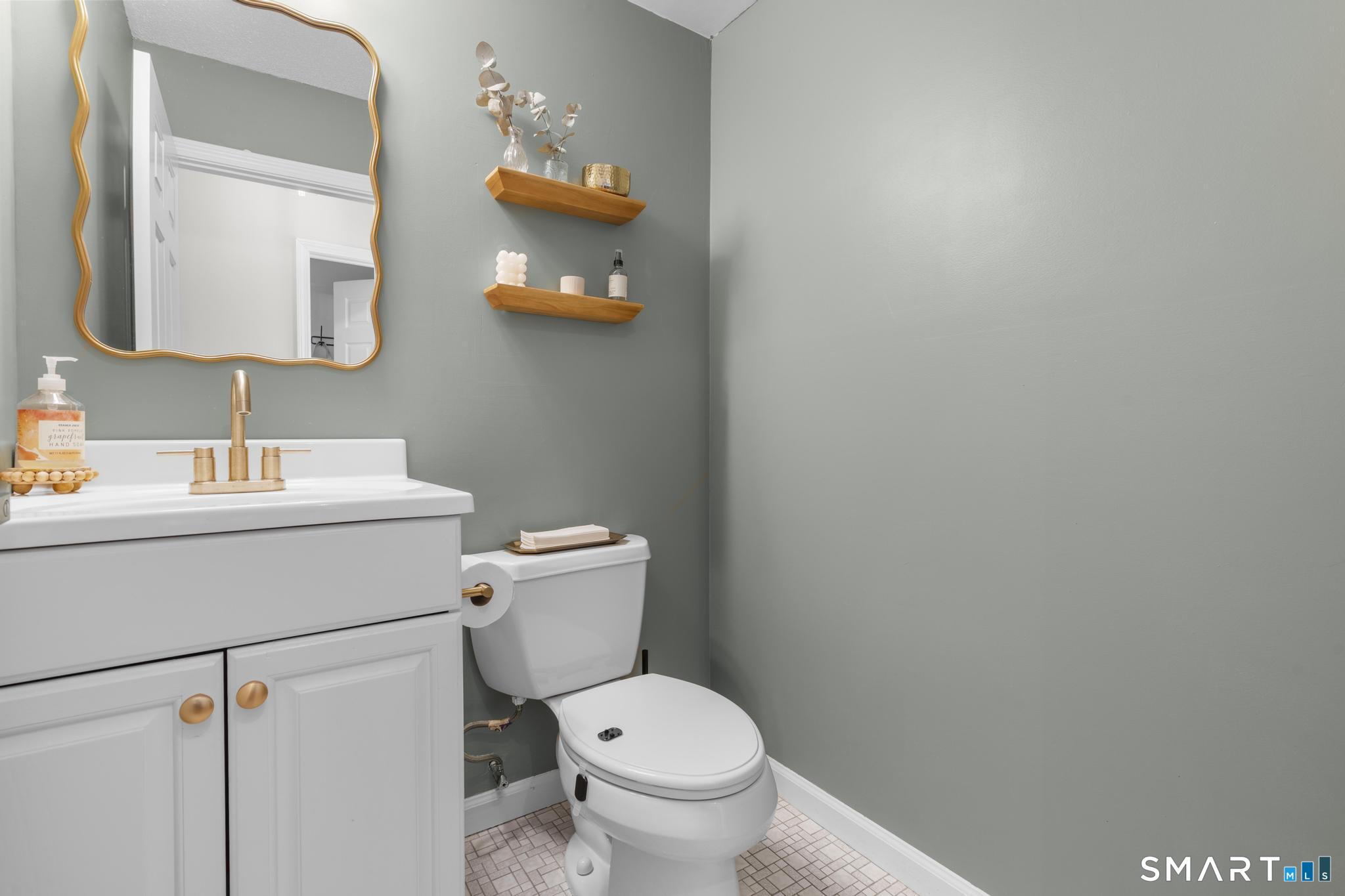 18 Tulip Drive Seymour CT 06483