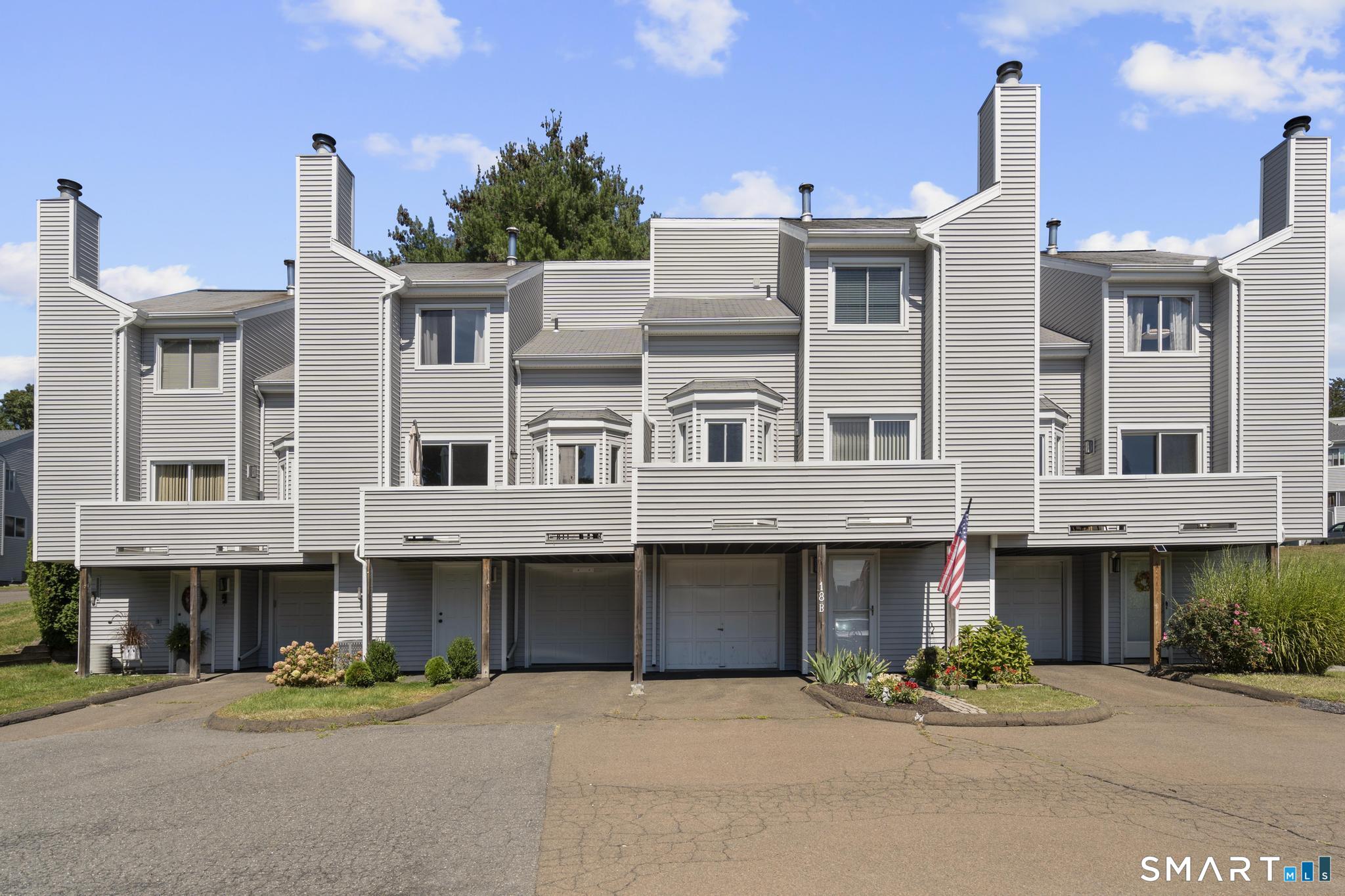 18 Tulip Drive Seymour CT 06483