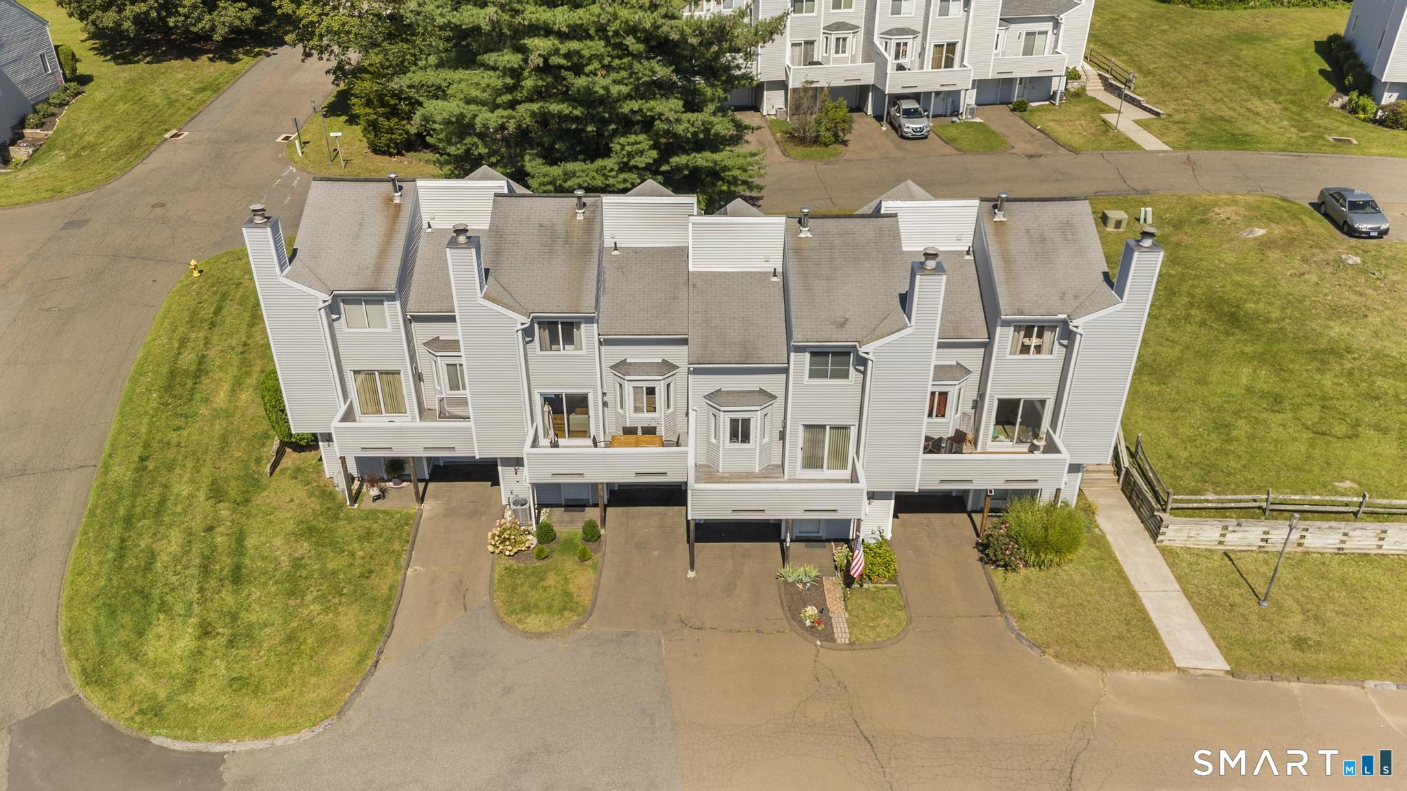18 Tulip Drive Seymour CT 06483