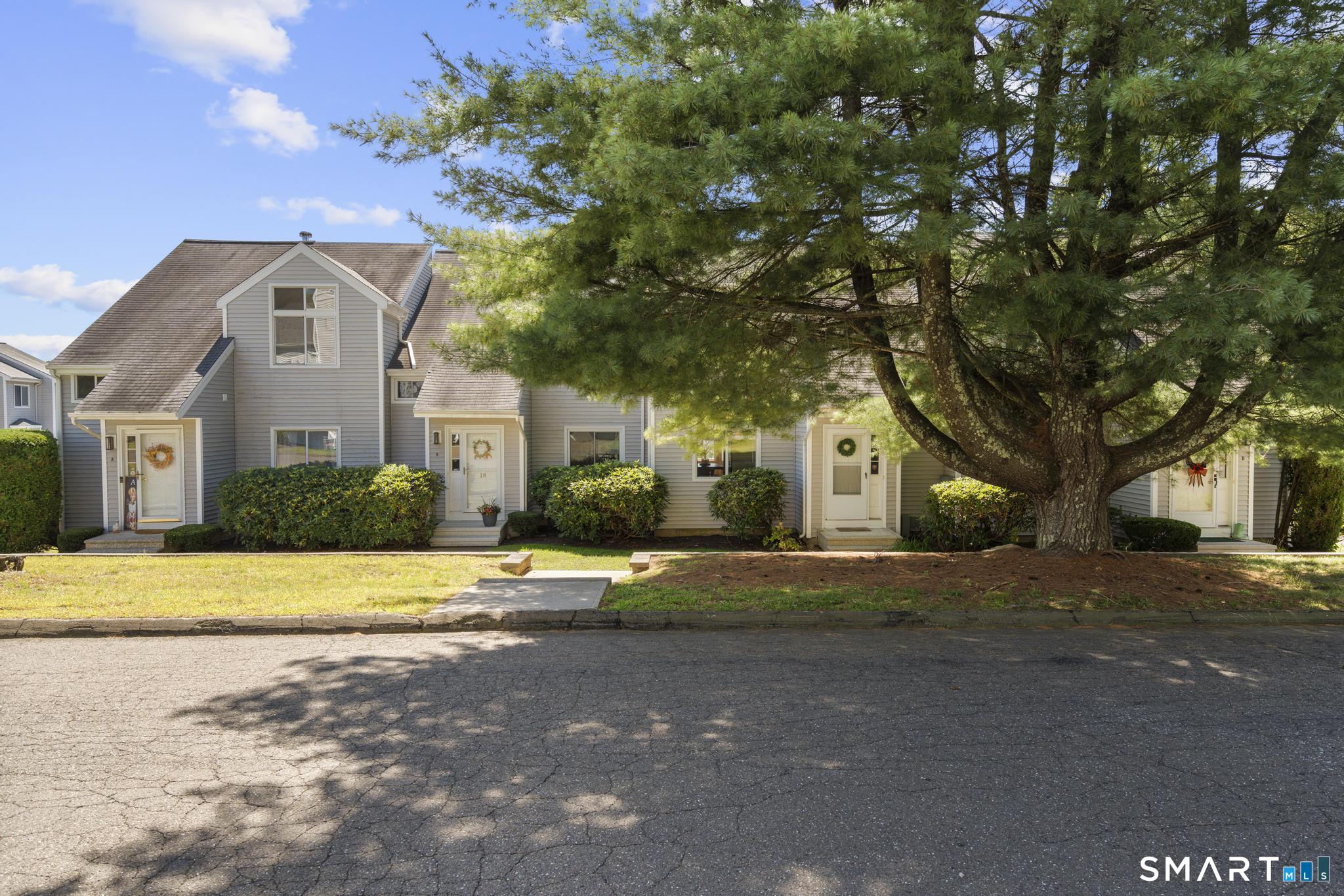 18 Tulip Drive Seymour CT 06483