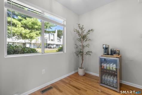 18 Tulip Drive Seymour CT 06483