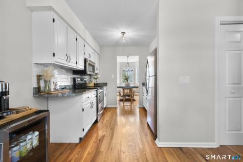 18 Tulip Drive Seymour CT 06483