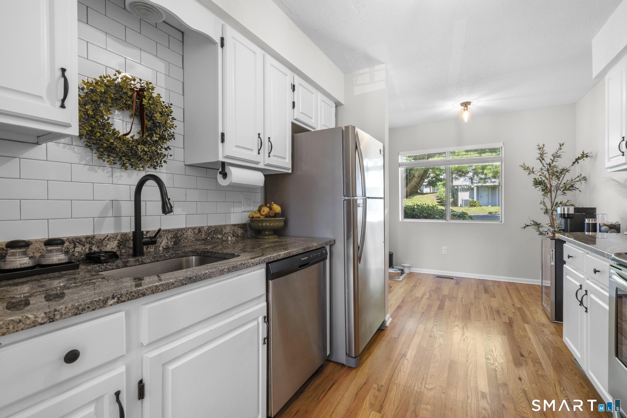 18 Tulip Drive Seymour CT 06483