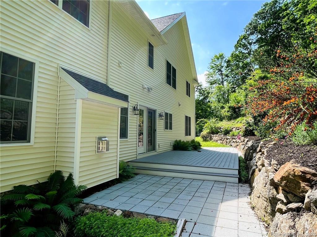 71 Ledges Road Ridgefield CT 06877