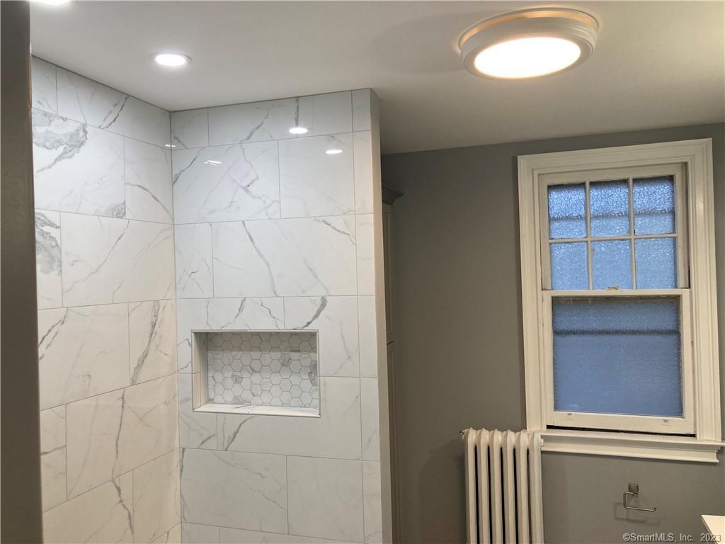 18 Maplewood Avenue West Hartford CT 06119