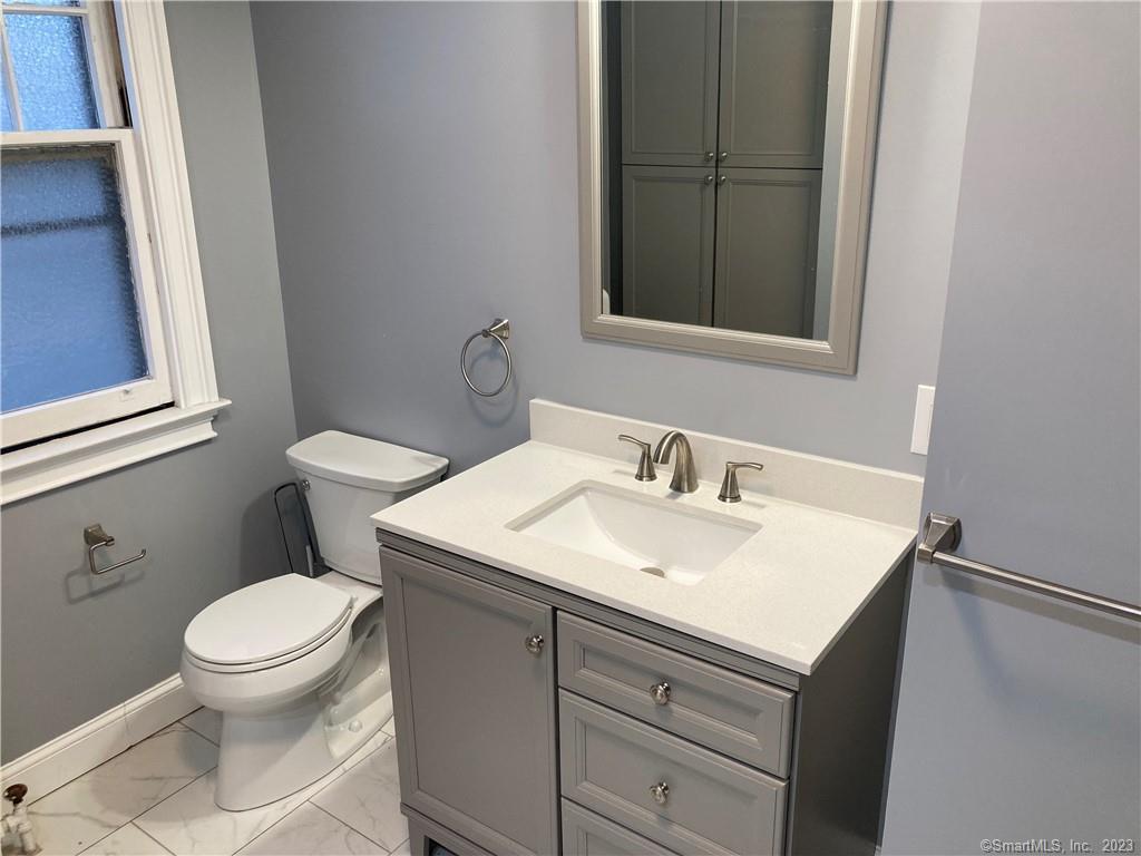 18 Maplewood Avenue West Hartford CT 06119