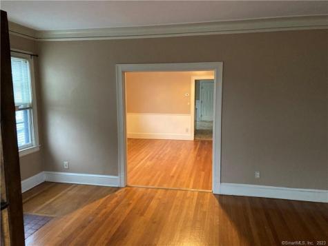18 Maplewood Avenue West Hartford CT 06119