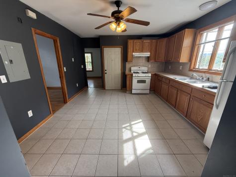 154 Charles Street Waterbury CT 06708