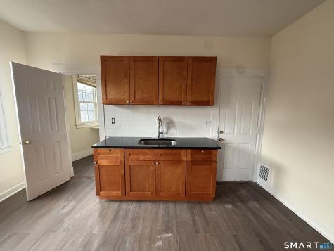 204 Homestead Avenue Hartford CT 06112
