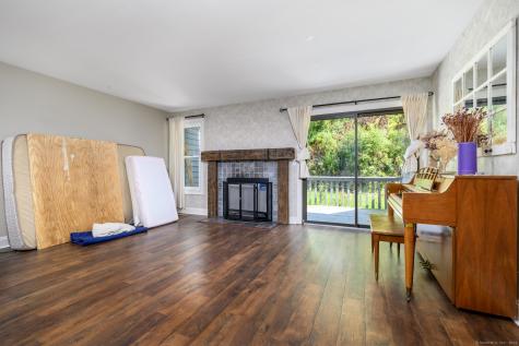 117 Fawn Ridge Lane Norwalk CT 06851