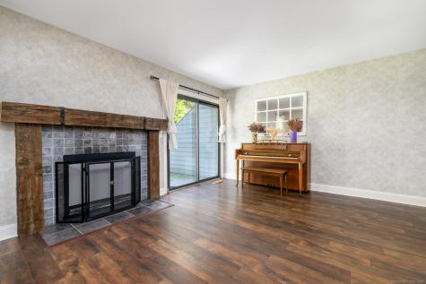 117 Fawn Ridge Lane Norwalk CT 06851