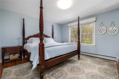 266 West Haviland Lane Stamford CT 06903