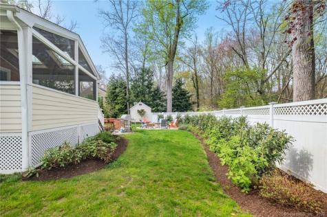 266 West Haviland Lane Stamford CT 06903