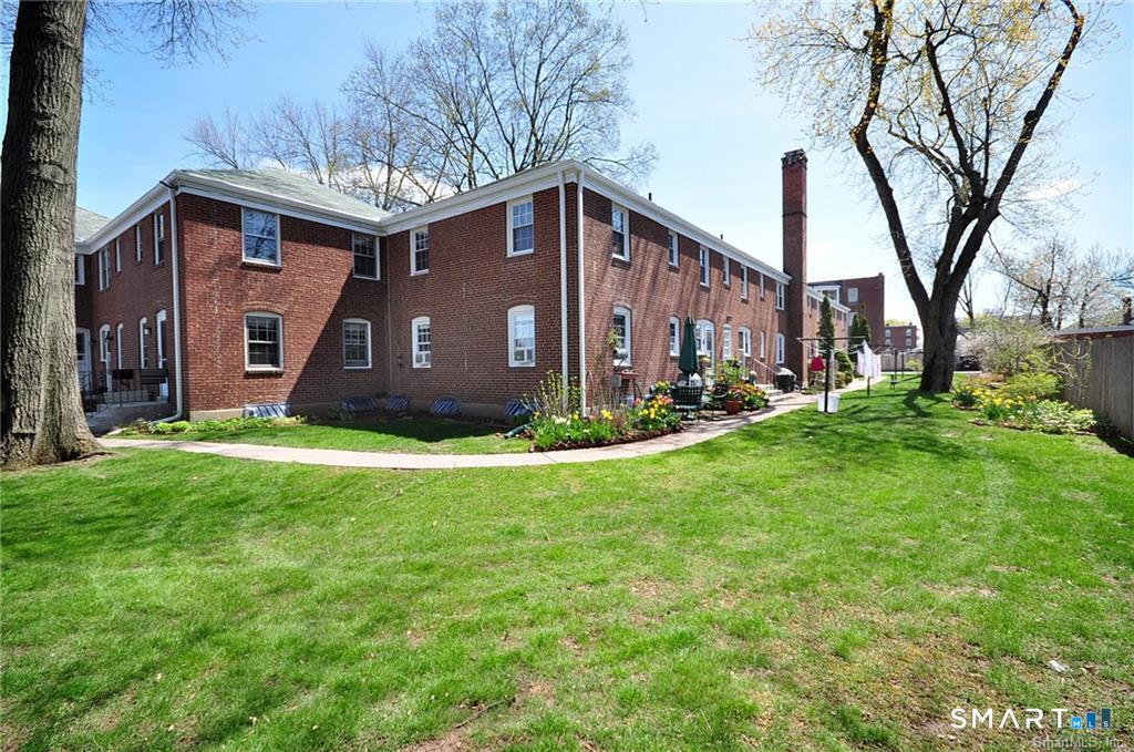53 Robin Road West Hartford CT 06119