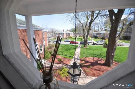 53 Robin Road West Hartford CT 06119