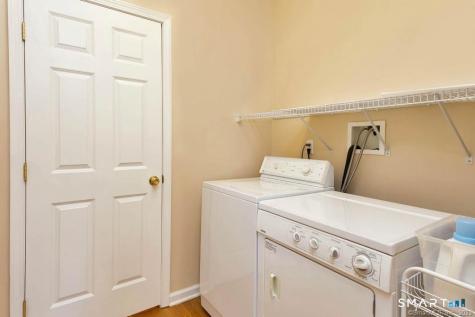 27 Copper Creek Circle Newtown CT 06470