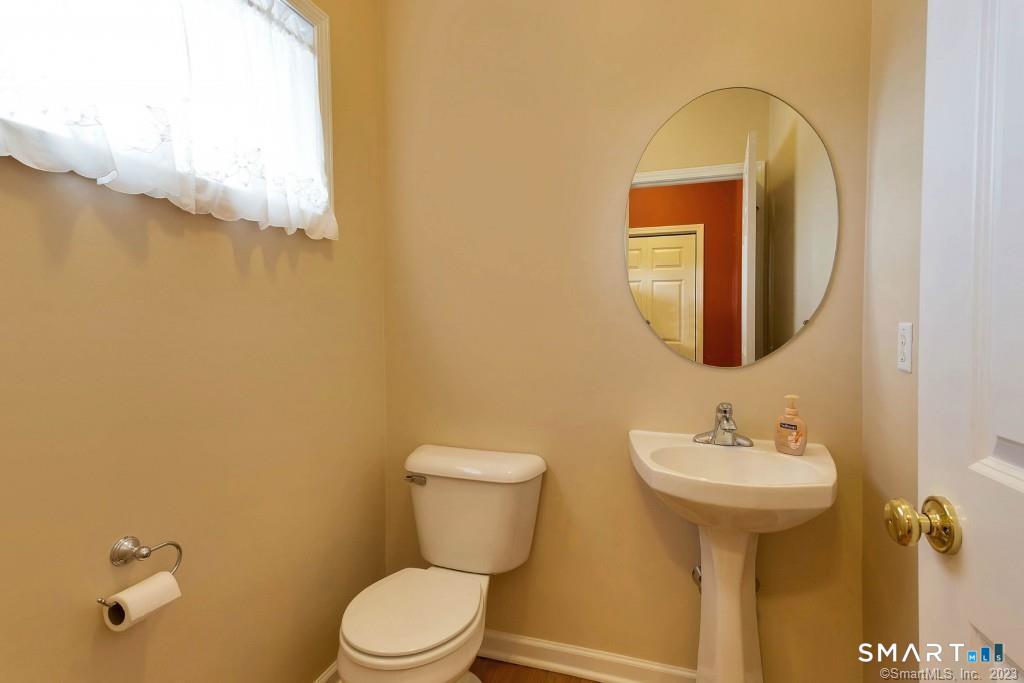 27 Copper Creek Circle Newtown CT 06470