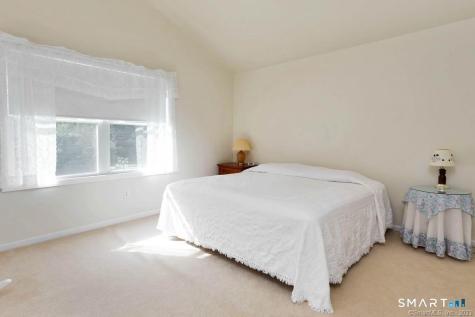 27 Copper Creek Circle Newtown CT 06470