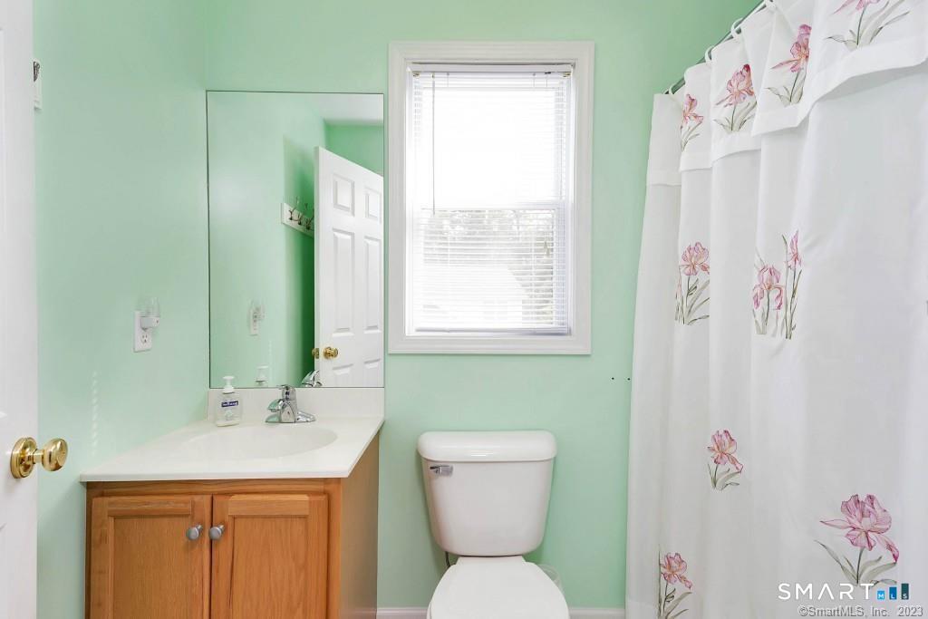 27 Copper Creek Circle Newtown CT 06470