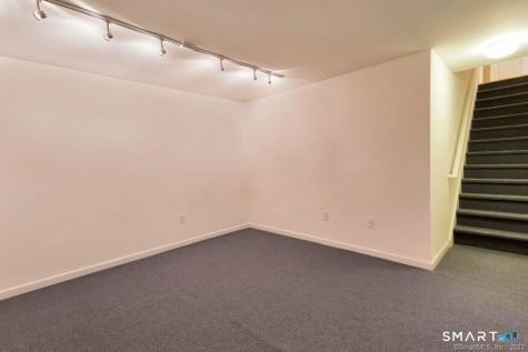 27 Copper Creek Circle Newtown CT 06470