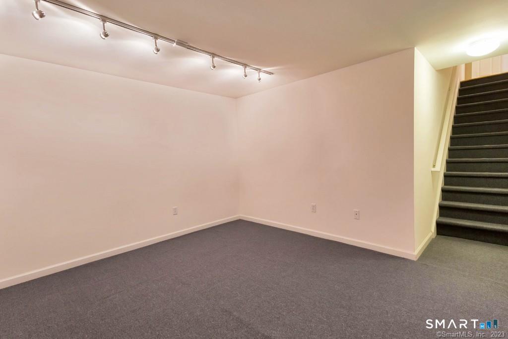 27 Copper Creek Circle Newtown CT 06470