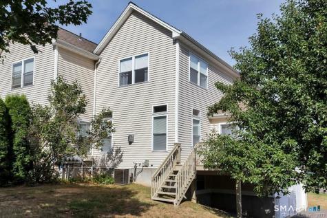 27 Copper Creek Circle Newtown CT 06470