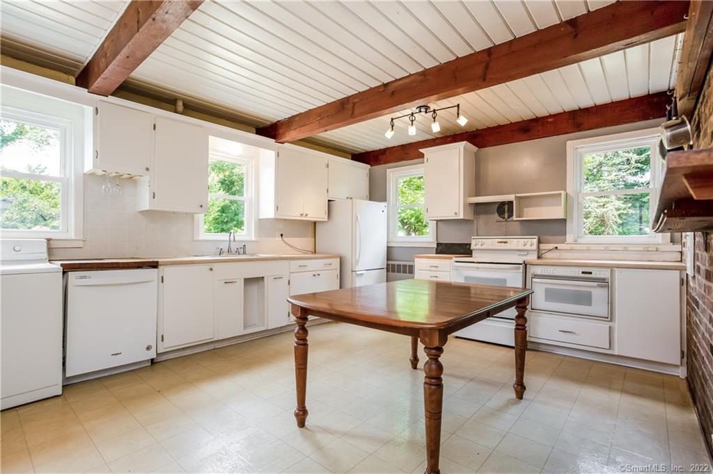 33 Reservoir Road Farmington CT 06032