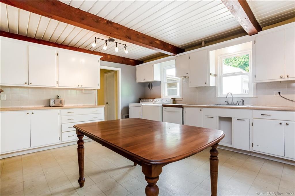 33 Reservoir Road Farmington CT 06032