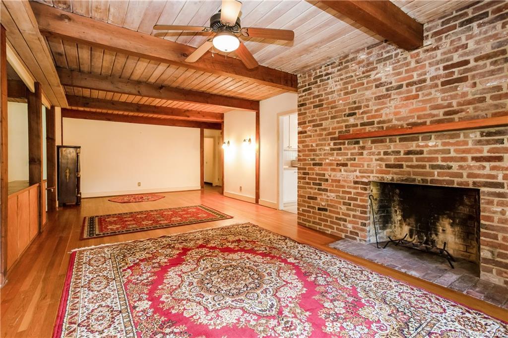 33 Reservoir Road Farmington CT 06032