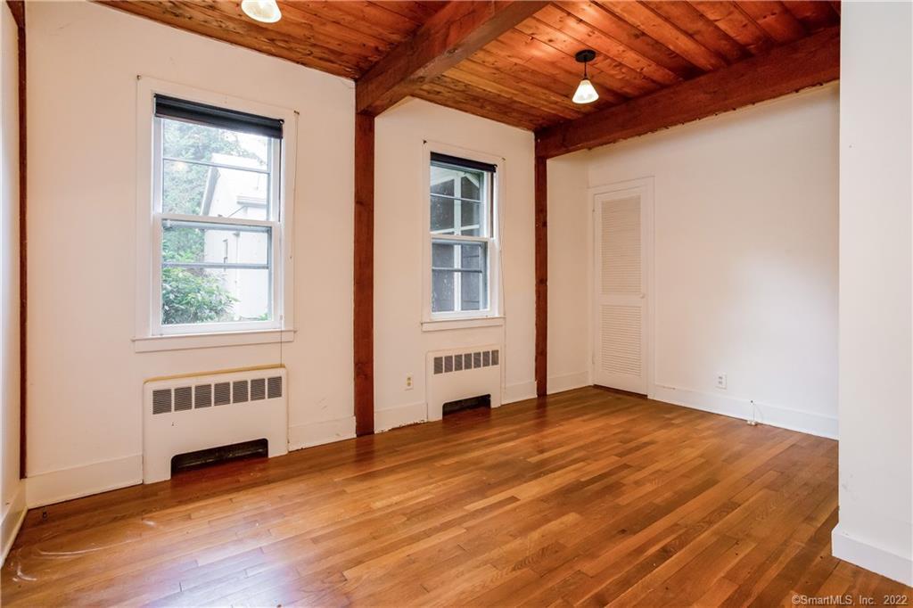 33 Reservoir Road Farmington CT 06032
