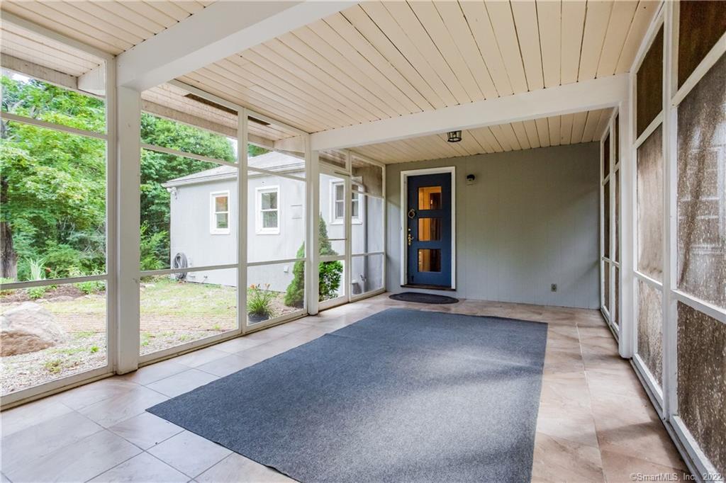 33 Reservoir Road Farmington CT 06032