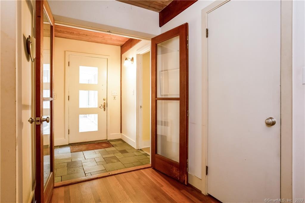 33 Reservoir Road Farmington CT 06032
