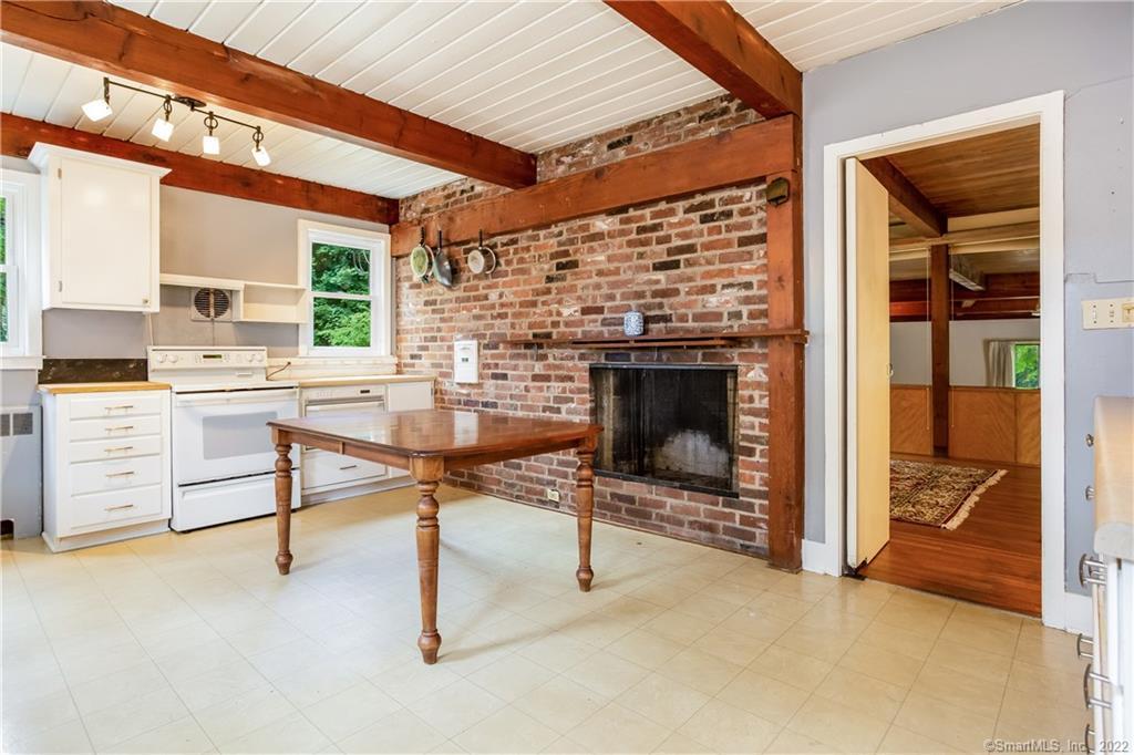 33 Reservoir Road Farmington CT 06032