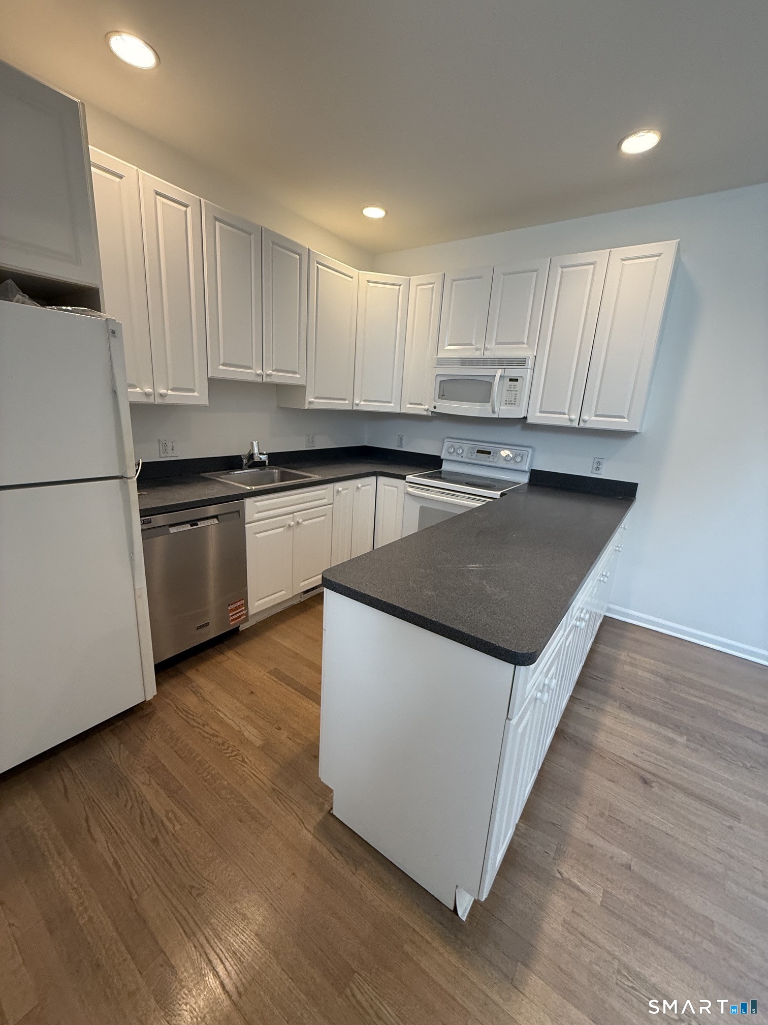 2435 Bedford Street Stamford CT 06905
